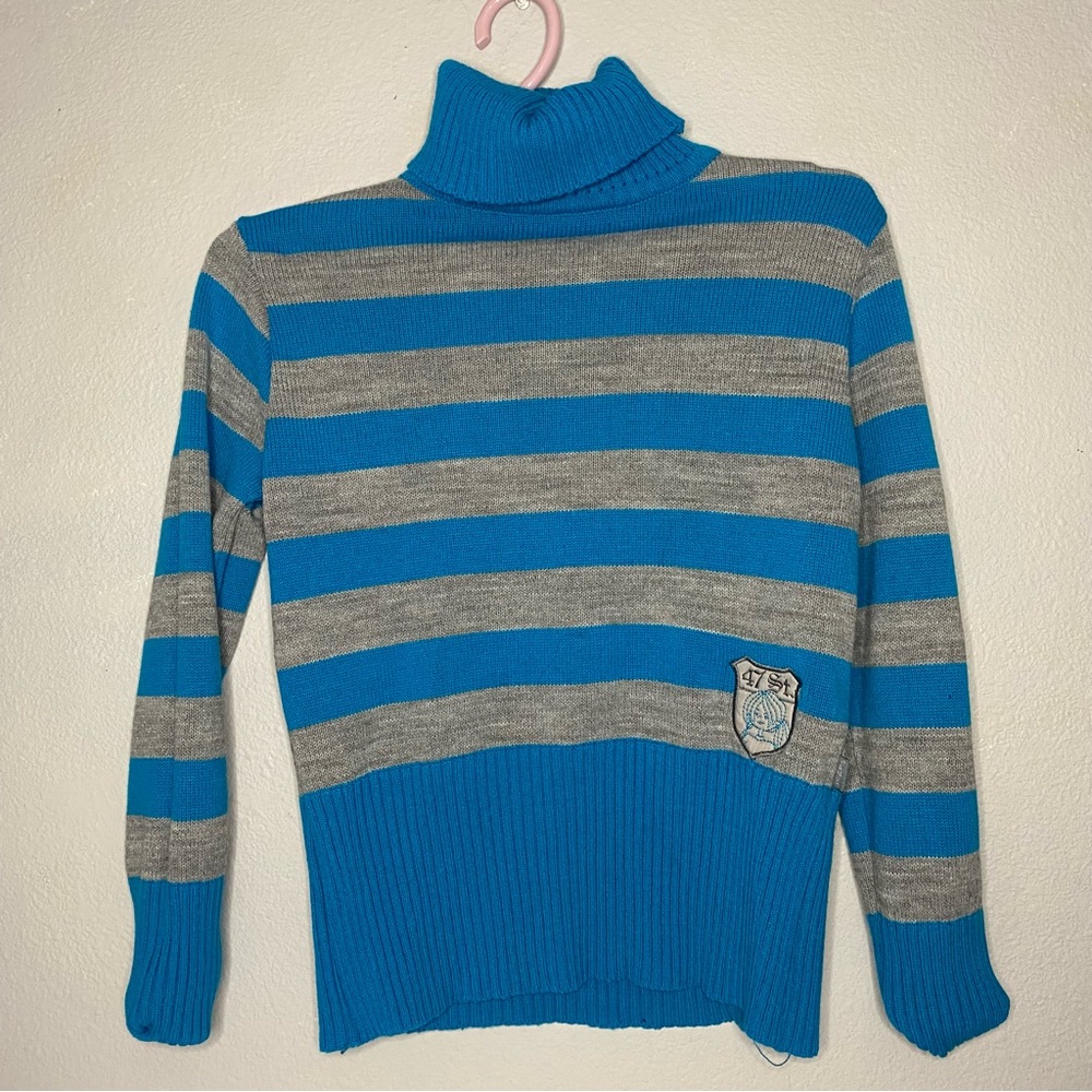 47 Street | Women’s stripped Blue Turtleneck shirt Size M